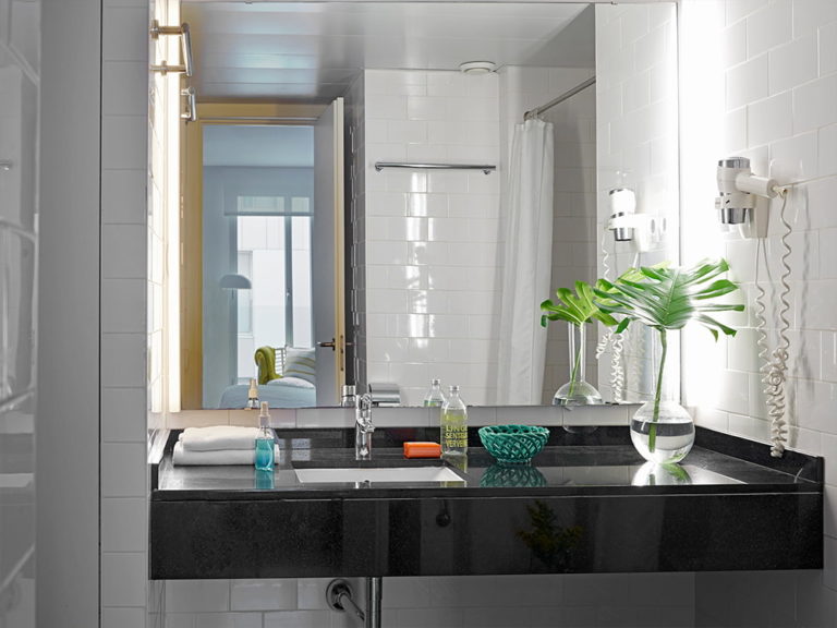 Best apartments for rent for 2 in Barcelona Lugaris Beach