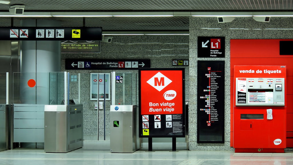 to Barcelona metro - Everything need to | Lugaris