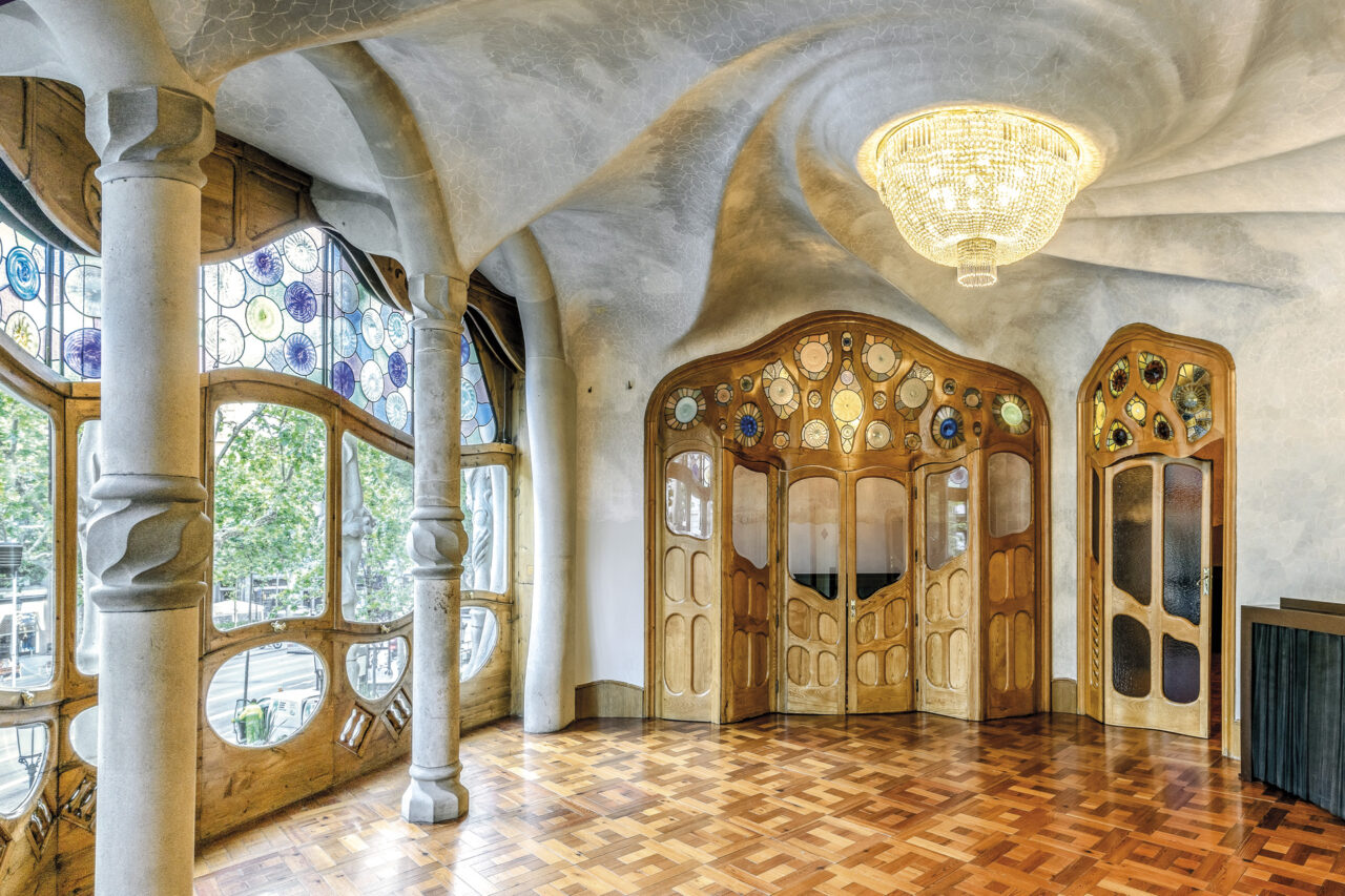 Todo lo que debes saber sobre la Casa Batlló de Gaudí | Lugaris
