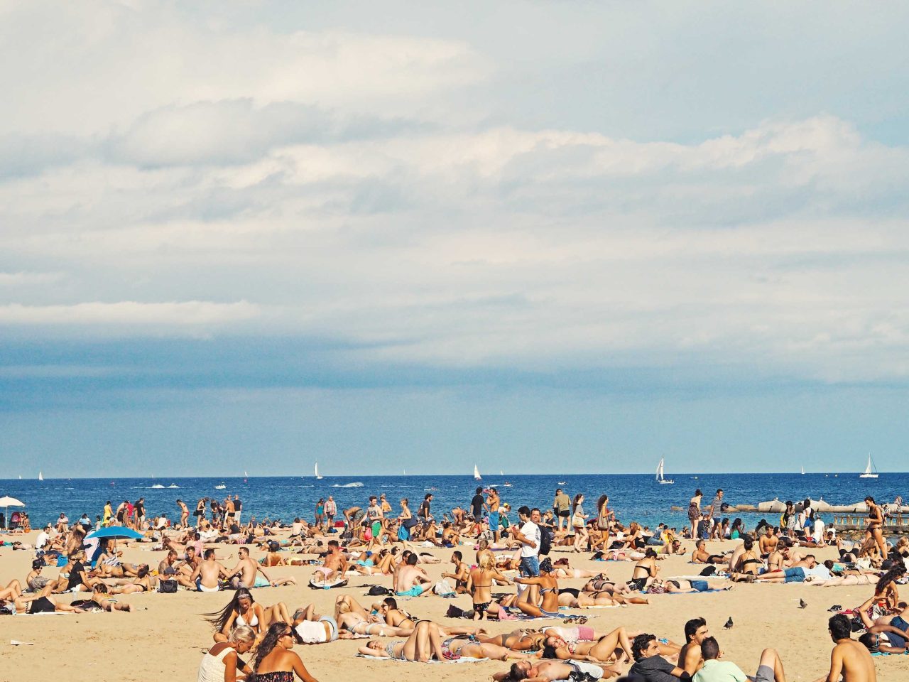 playa de barcelona- Lugaris
